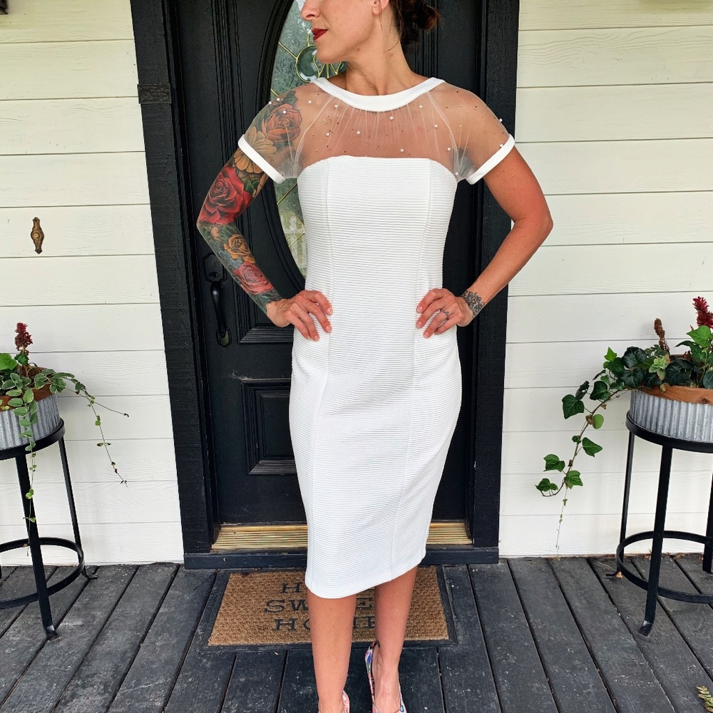 WHITE~EVENING DRESS~PENCIL FIT~NEW~MEDIUM